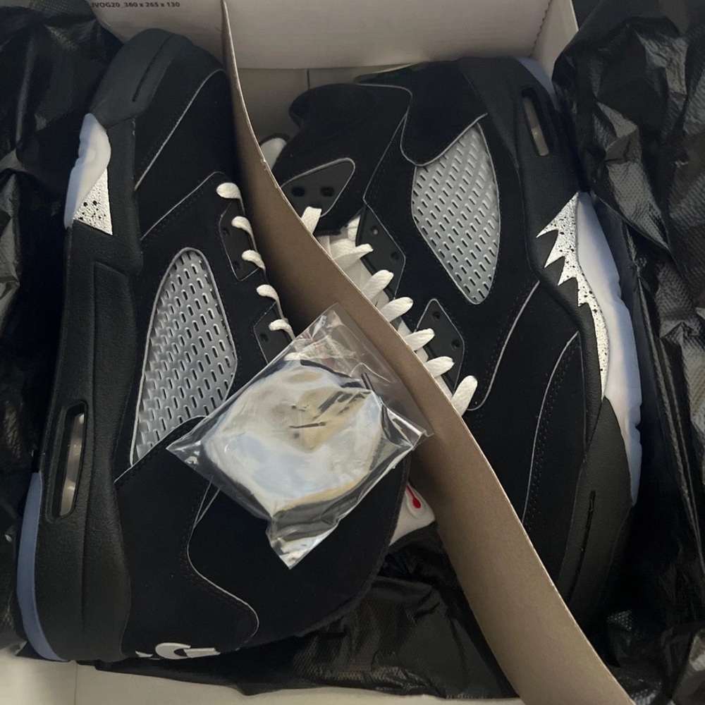 🔥🔥AIR JORDAN 5 REIMAGINED SZ12🔥🔥